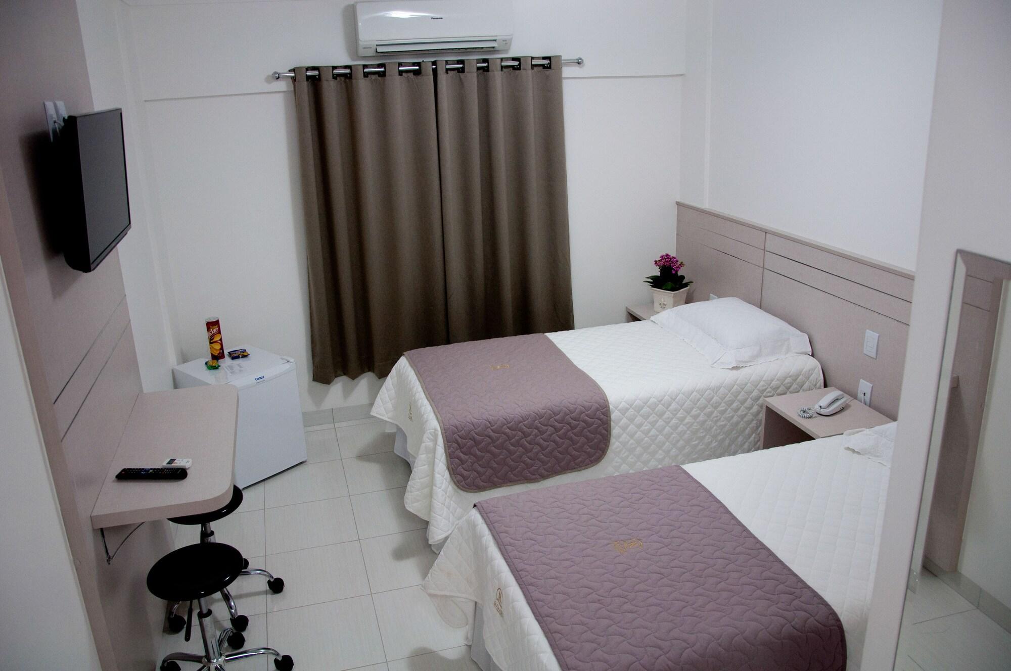 Hotel Roari كويابا المظهر الخارجي الصورة