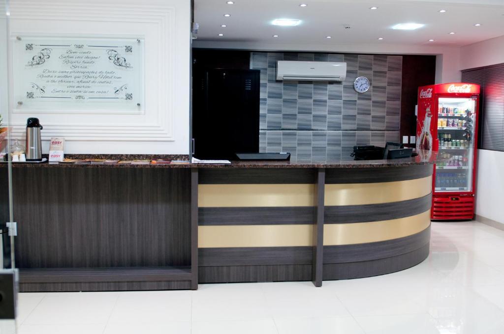 Hotel Roari كويابا المظهر الخارجي الصورة