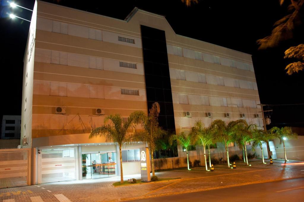 Hotel Roari كويابا المظهر الخارجي الصورة