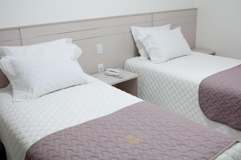Hotel Roari كويابا المظهر الخارجي الصورة