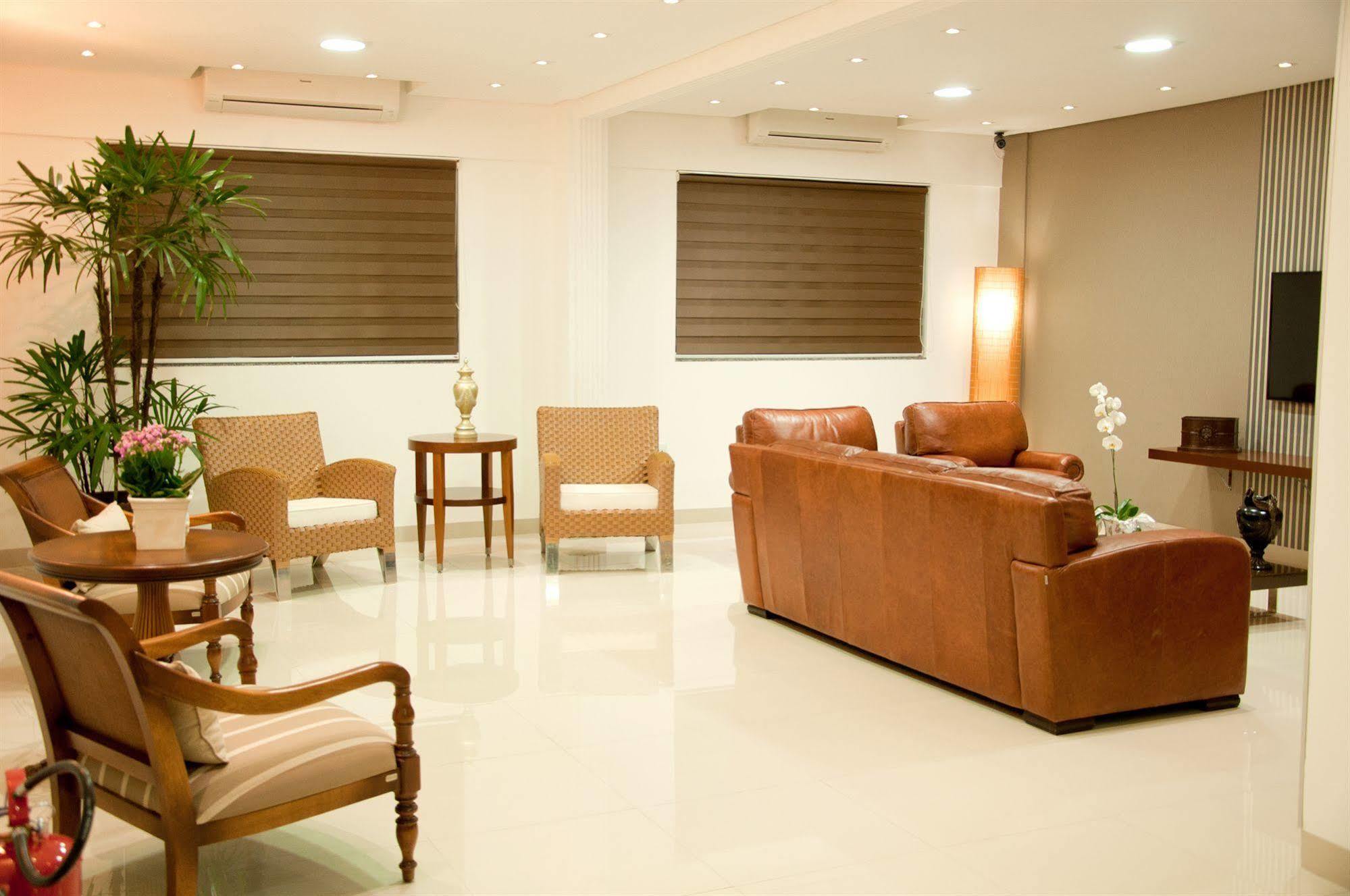Hotel Roari كويابا المظهر الخارجي الصورة